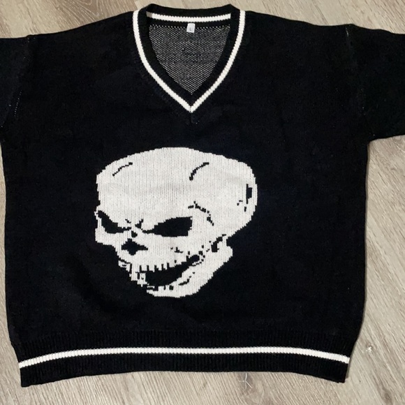 Etsy brand long sleeve pull over - Picture 2 of 2